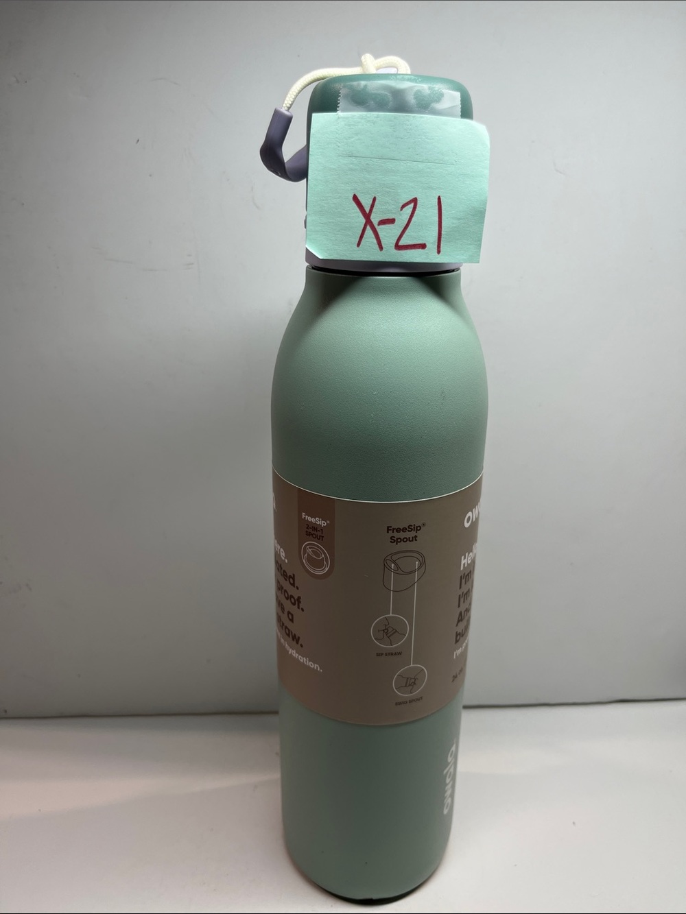 Owala Stainless Steel Water Bottle 24 oz NEW Free Sip Twist